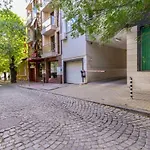 Cozy 1bd Flat With Parking & Balcony In By Flat Mаnager