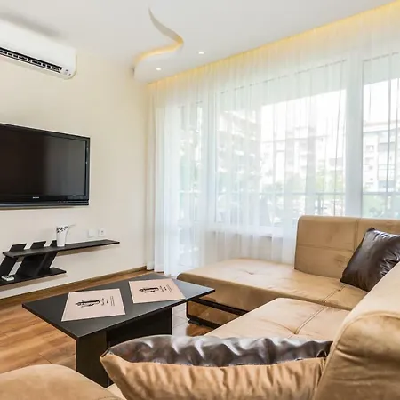 Apartment Cozy 1bd Flat With Parking & Balcony In By Flat Mаnager Sofia