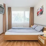 Cozy 1bd Flat With Parking & Balcony In By Flat Mаnager