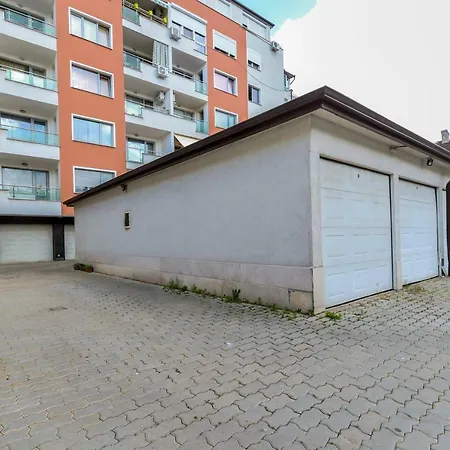 The M Place By Flat Mаnager Apartman Szófia